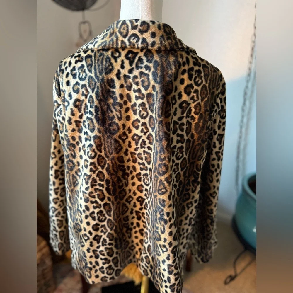 Jaclyn Smith chic faux